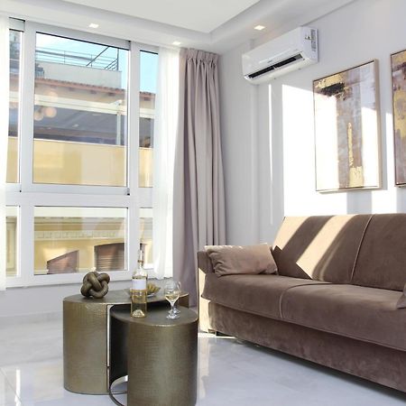 Central Metropolis Luxury Living Atena Exterior foto