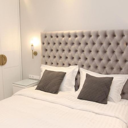 Central Metropolis Luxury Living Atena Exterior foto