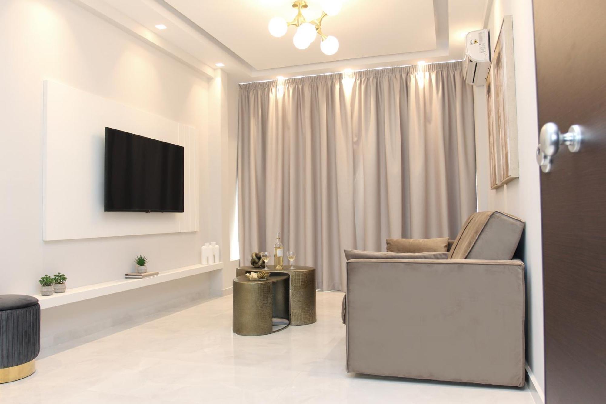 Central Metropolis Luxury Living Atena Exterior foto